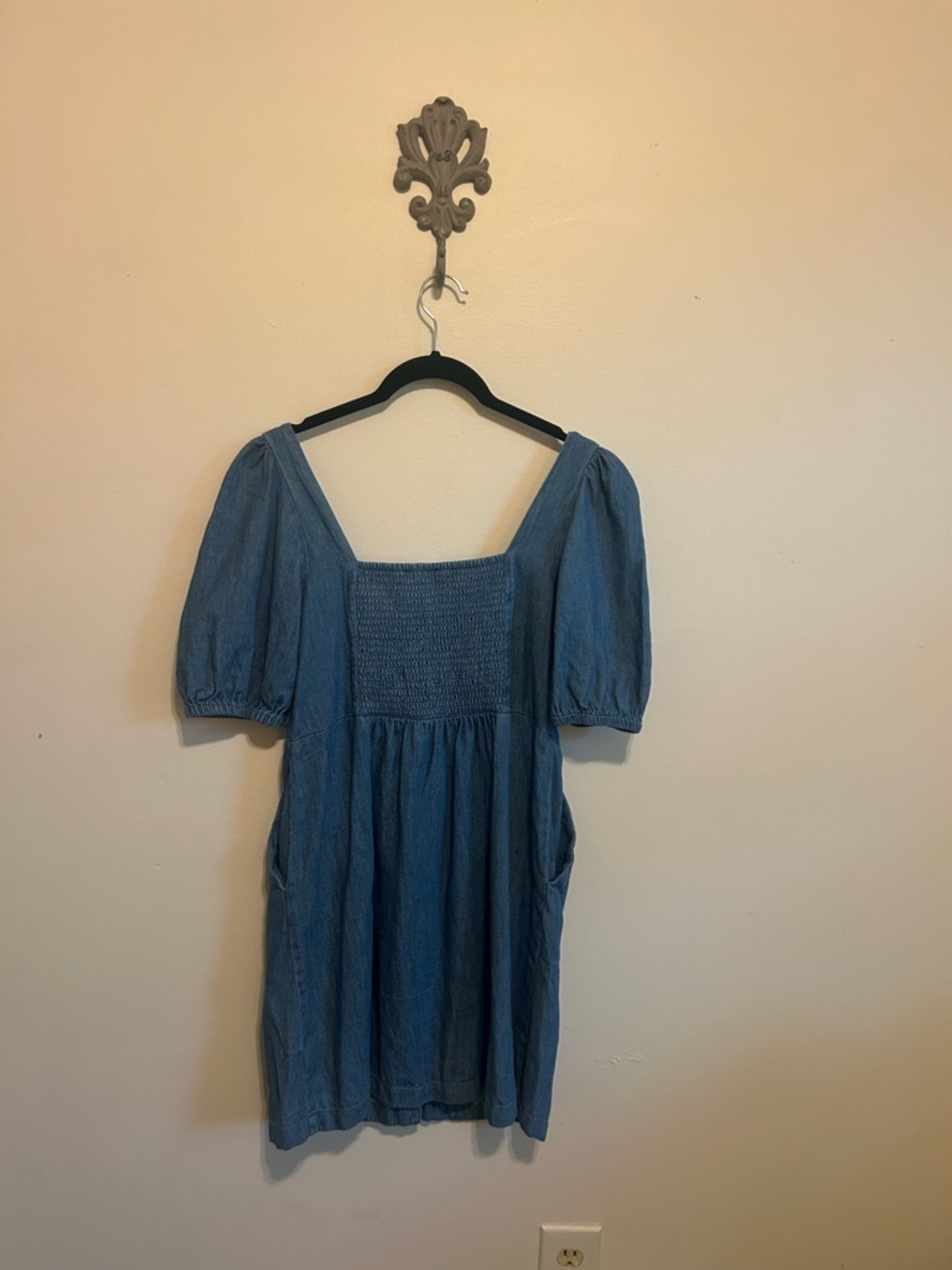 Old Navy Blue Denim Button-Front Puff Sleeve Mini Dress - Picture 2 of 4